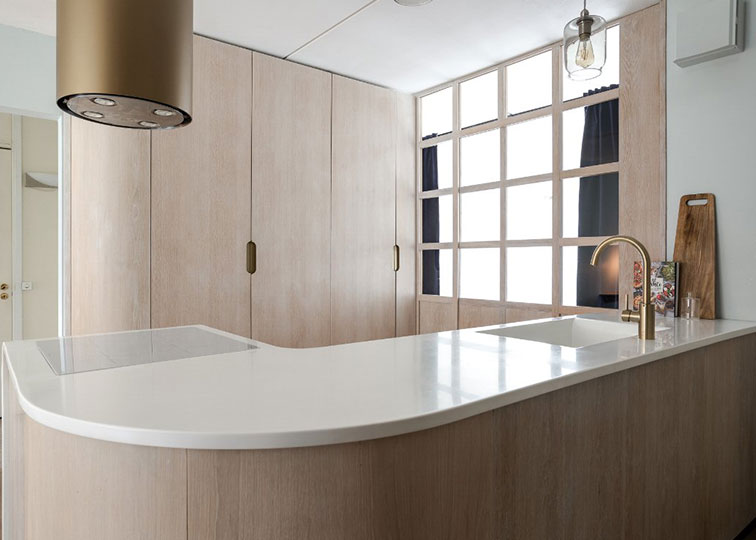 platsbyggt art deco kök